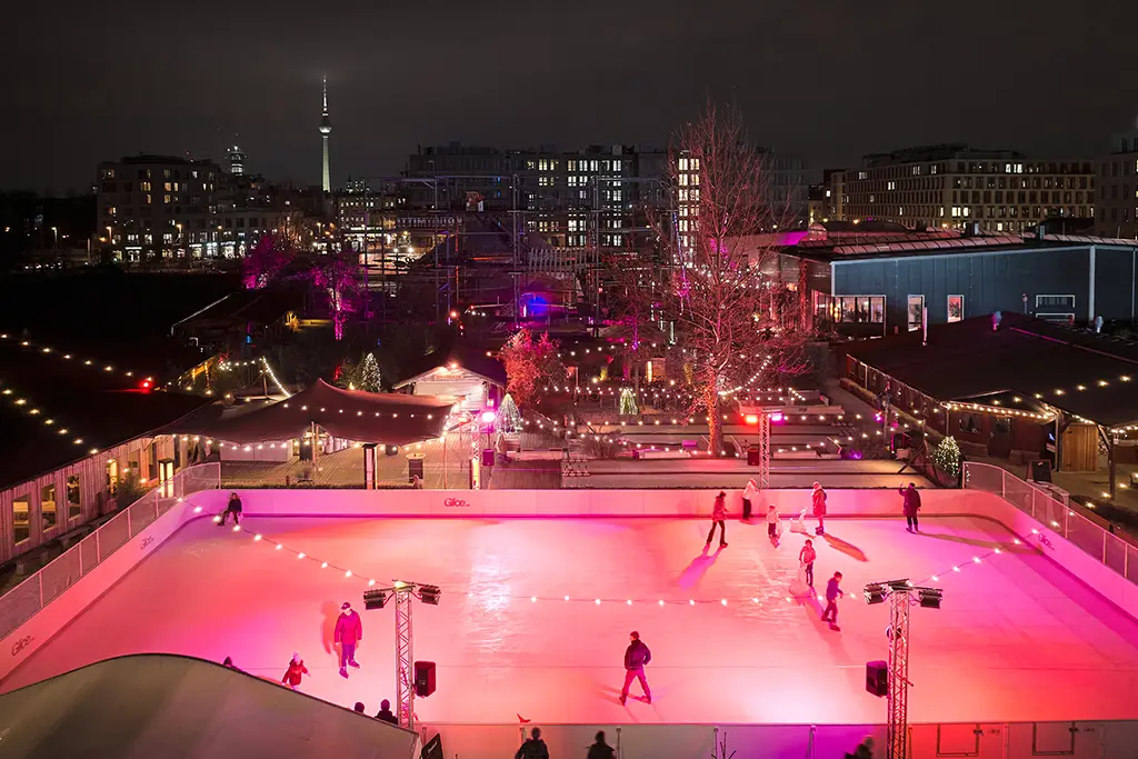 BeachMitte_Eisbahn_1